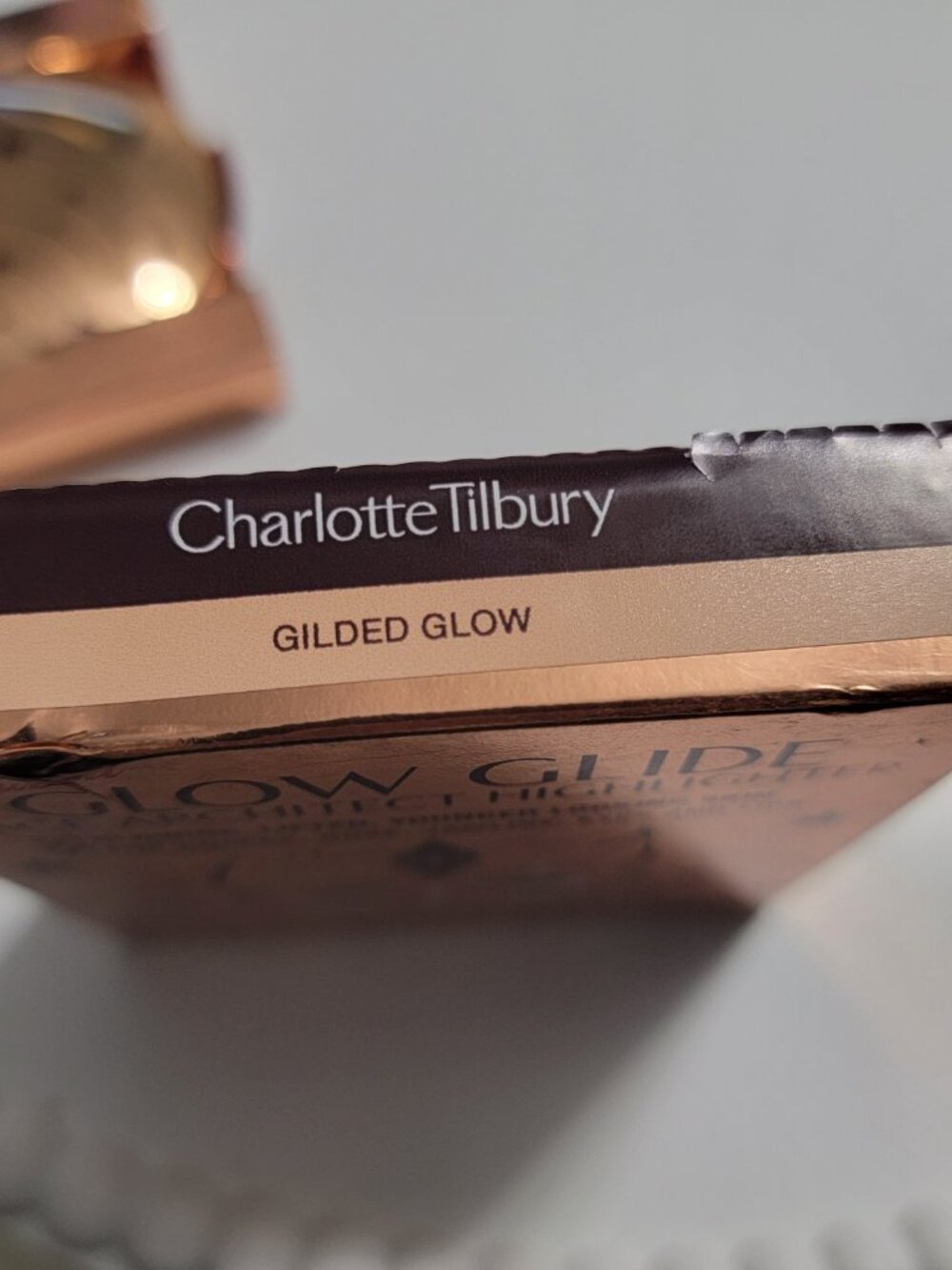 Charlotte Tilbury Glow Glide Guide Highlighter- Gilded Glow - Picture 7 of 13